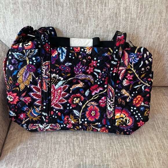 Vera Bradley Small Travel Duffel Maplewood Forest - Picture 1 of 13